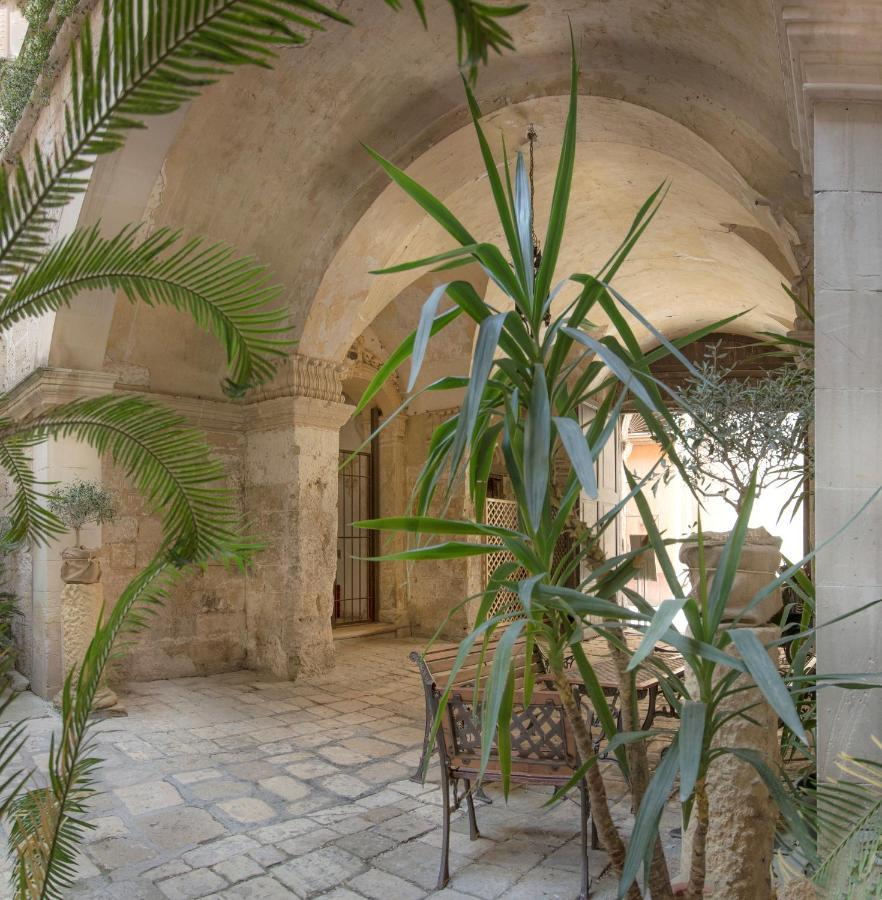 Forleo Historic Apartments - Treb Collection Lecce Exteriör bild